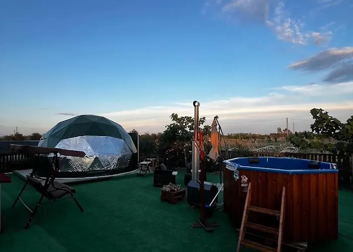 Glamping Podere Kiri Dome Experience